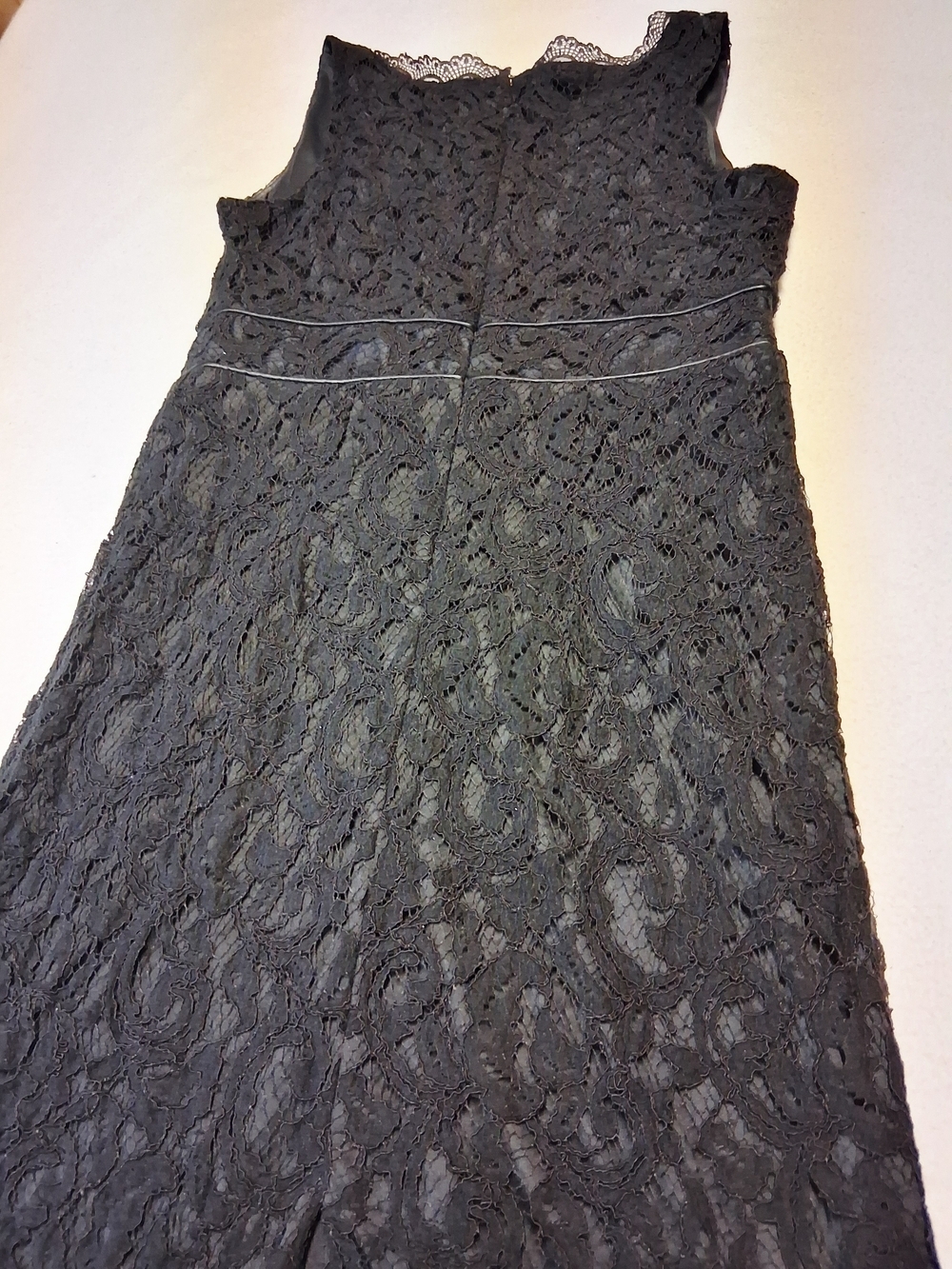 4/20$ Junior Women Reitmans Black Lace Midi Dress - V-Neck Sleeveless - Picture 7 of 7